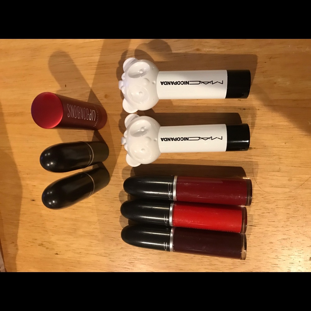 Lip lot 5 lipsticks and 3 lip glosses